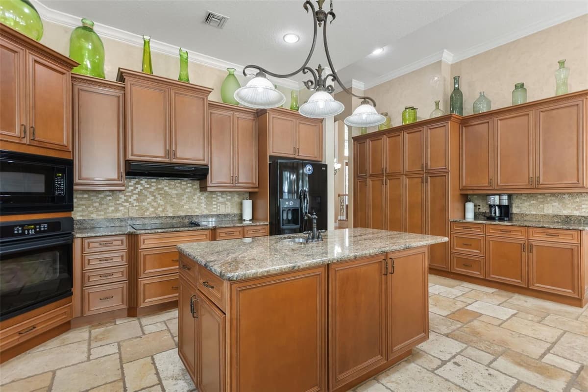2117 STURBRIDGE COURT — photo 24 of 84