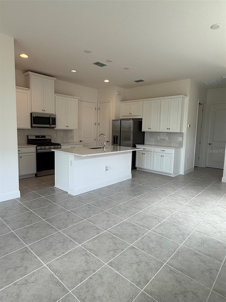 2315 DATURA LOOP — photo 2 of 5