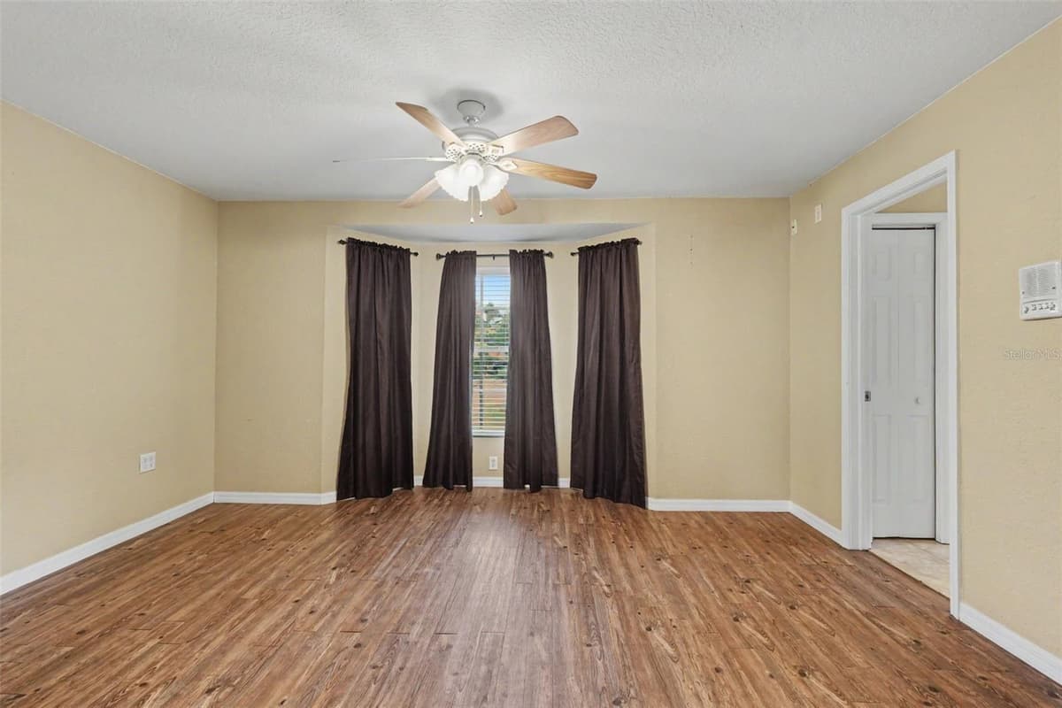 4618 REOLA ROAD — photo 12 of 35