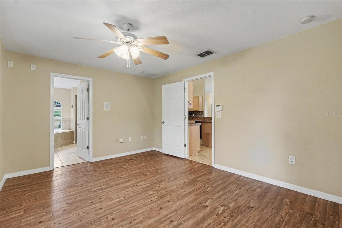 4618 REOLA ROAD — photo 14 of 35