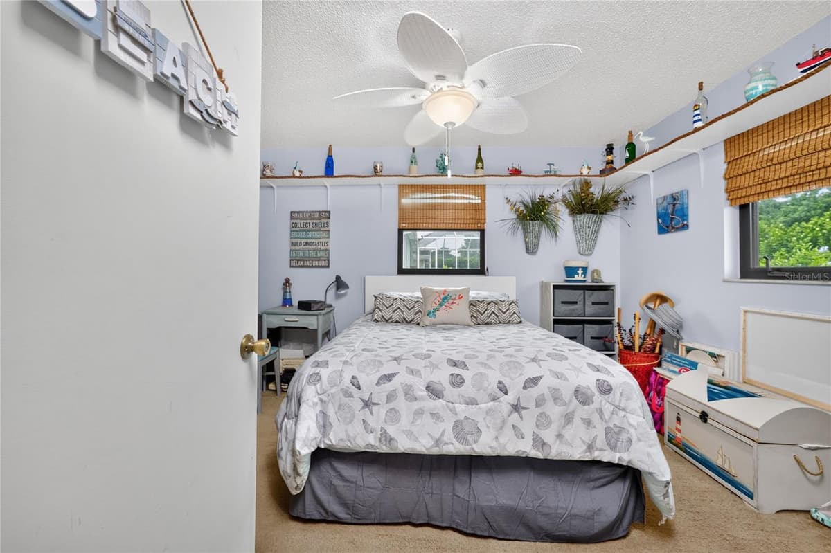 7289 MAMOUTH STREET — photo 28 of 64