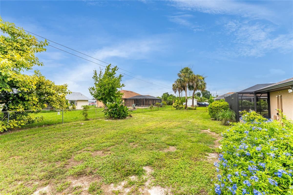 7289 MAMOUTH STREET — photo 47 of 64