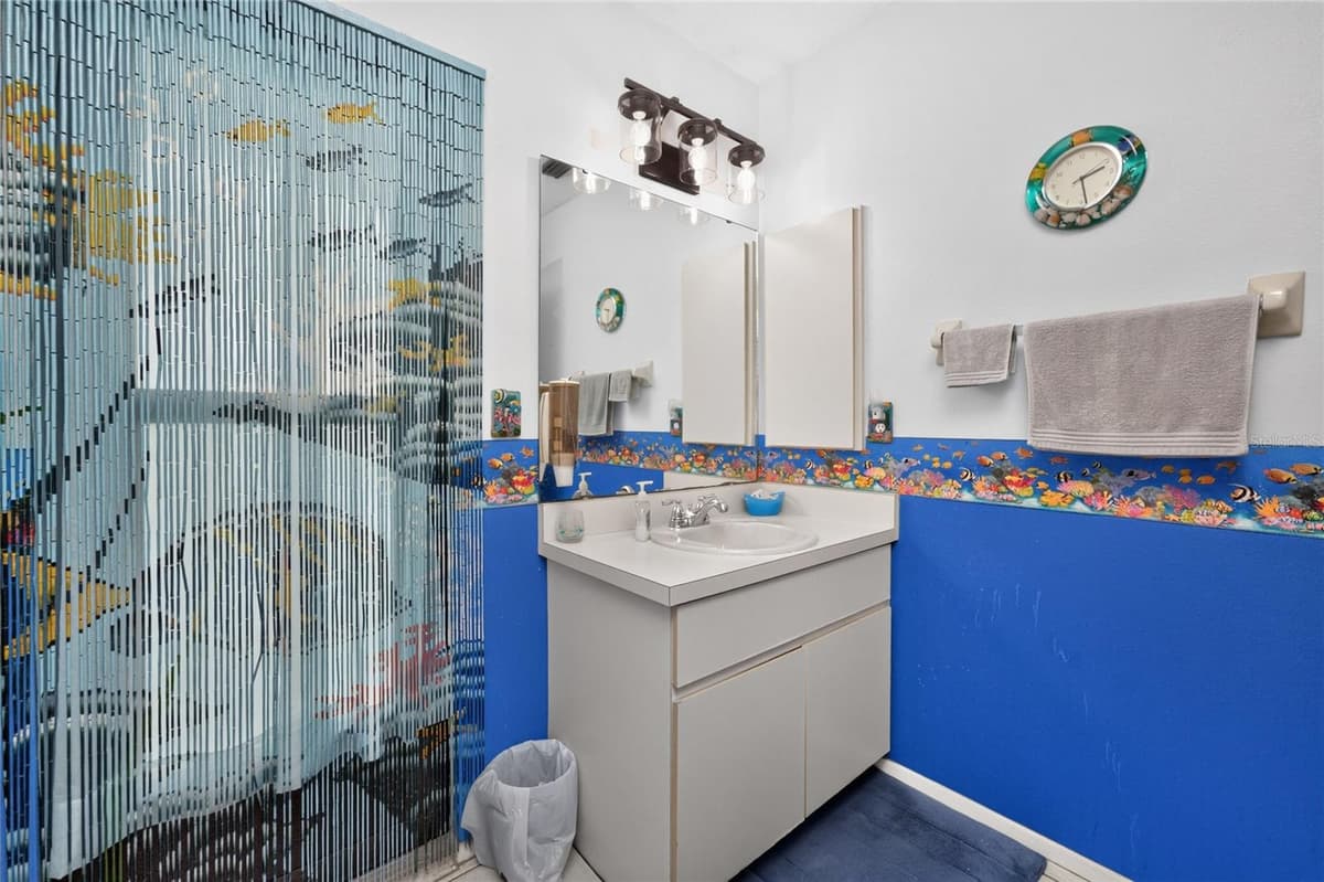 7289 MAMOUTH STREET — photo 33 of 64