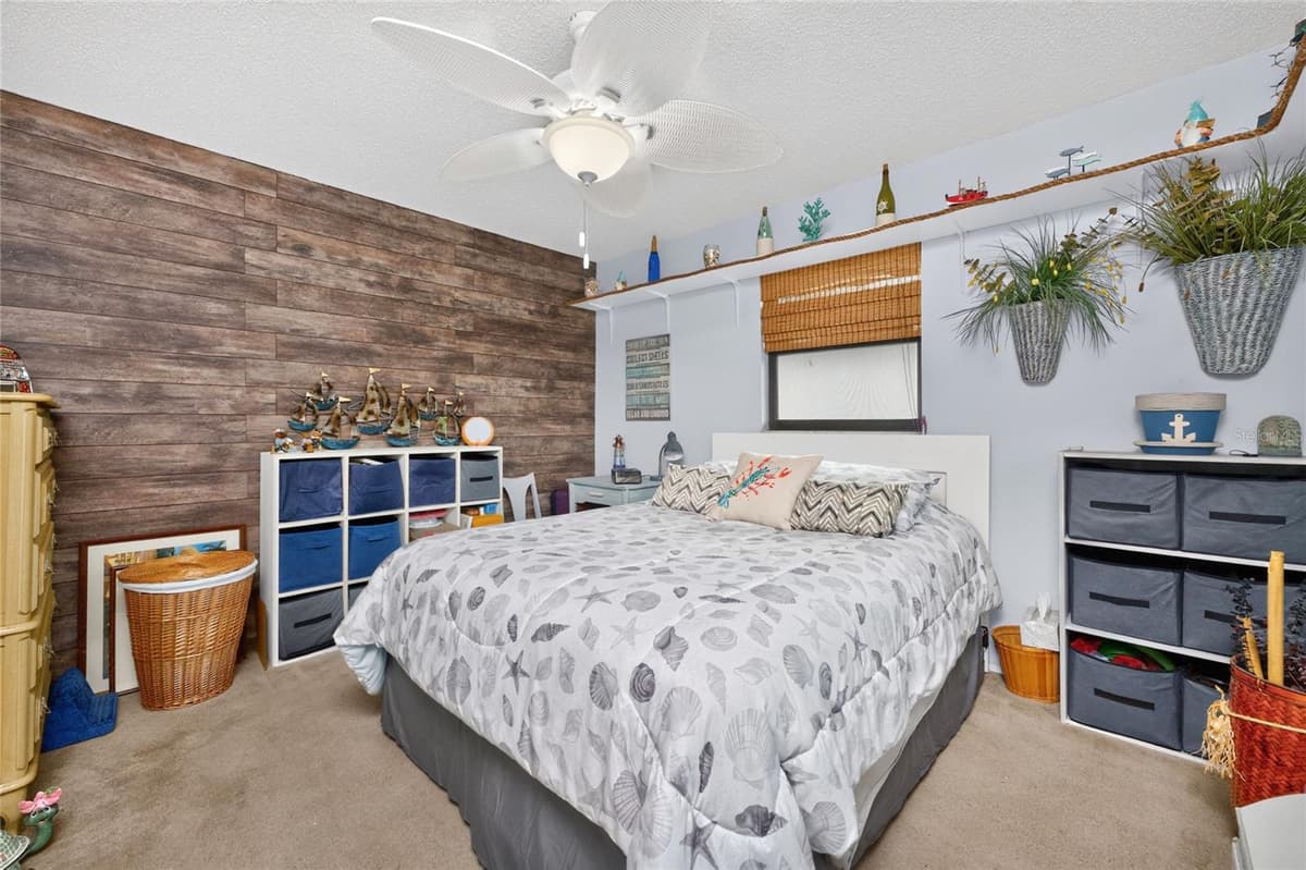 7289 MAMOUTH STREET — photo 31 of 64