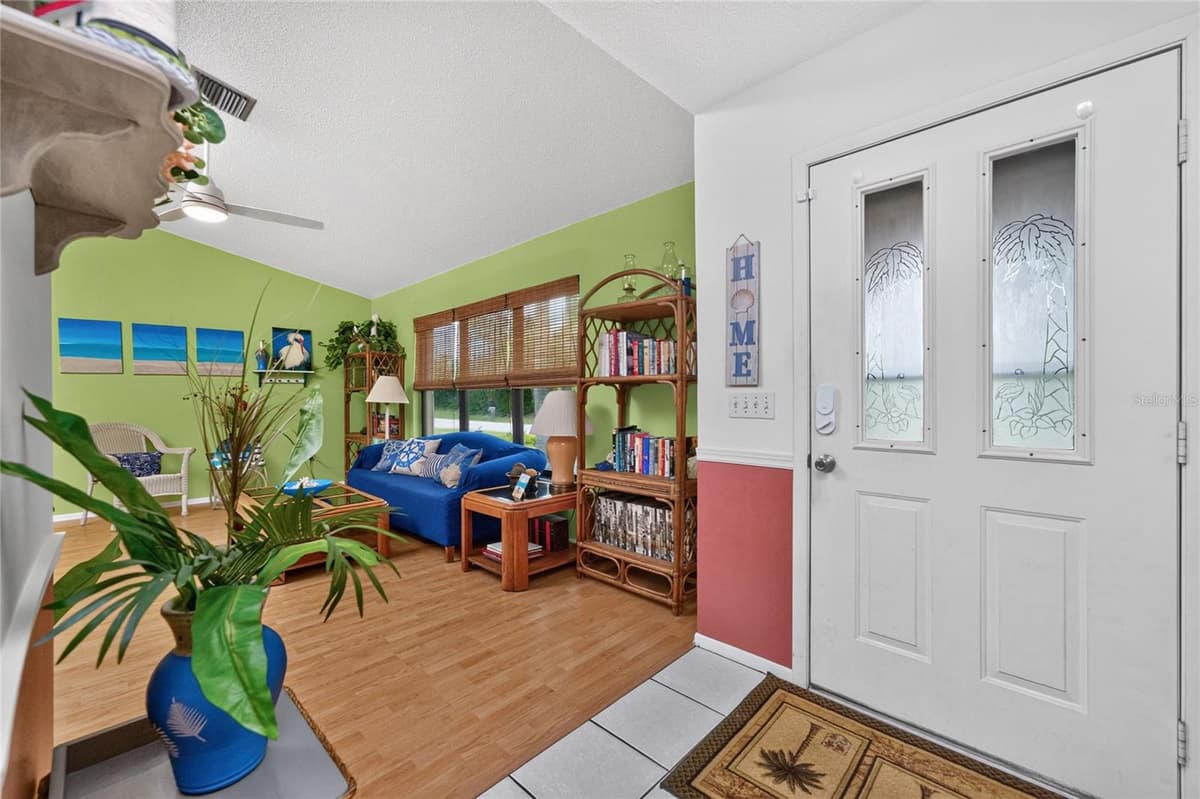 7289 MAMOUTH STREET — photo 8 of 64