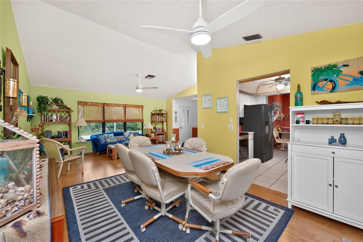 7289 MAMOUTH STREET — photo 16 of 64