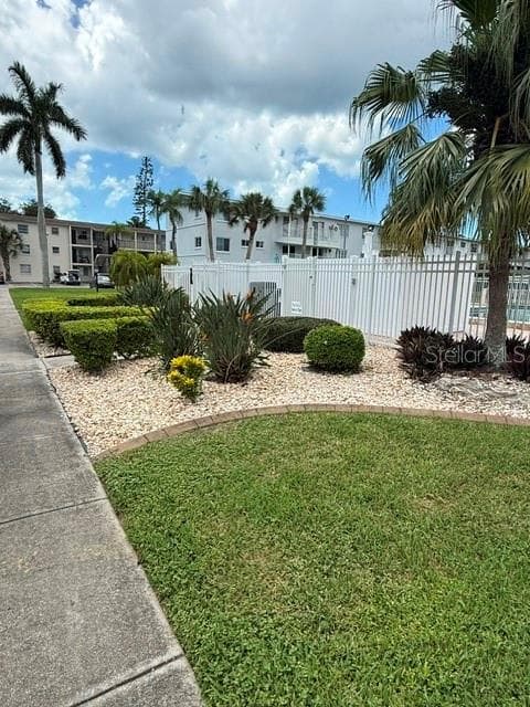 2223 SUNSET DRIVE — photo 4 of 14