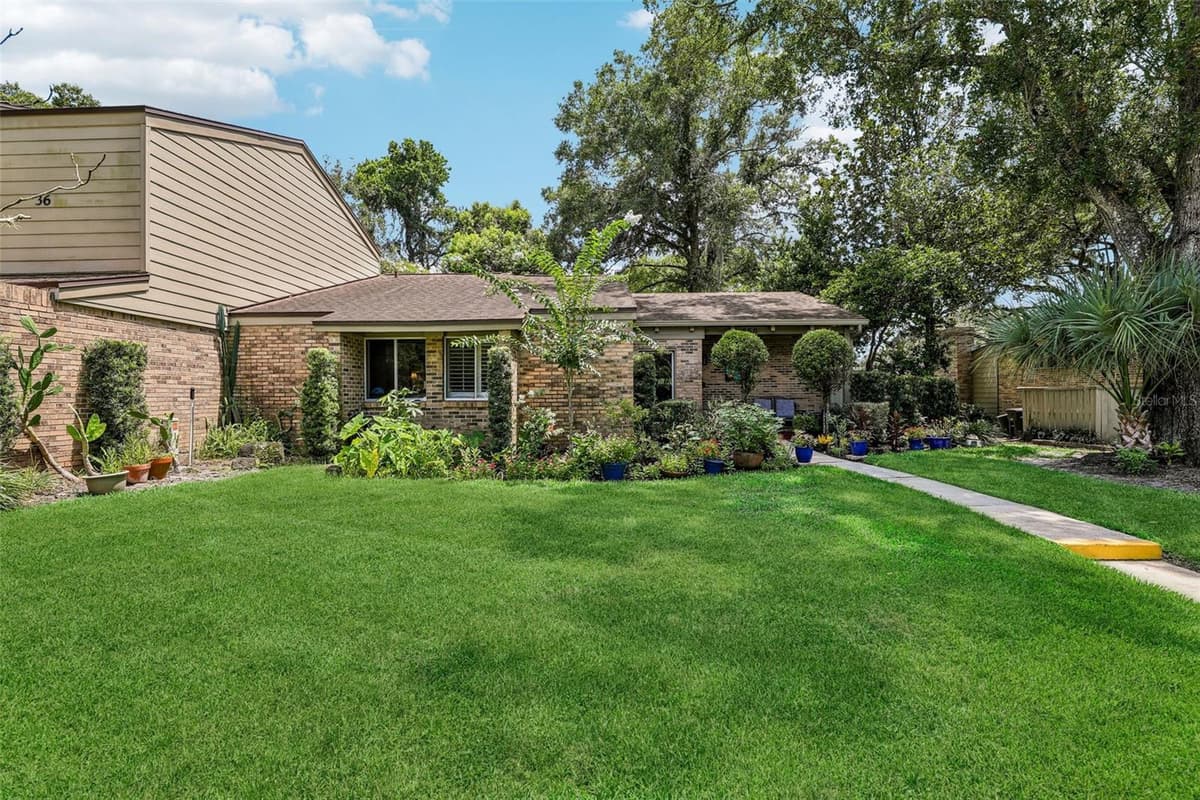 460 OAK HAVEN DRIVE — photo 1 of 39