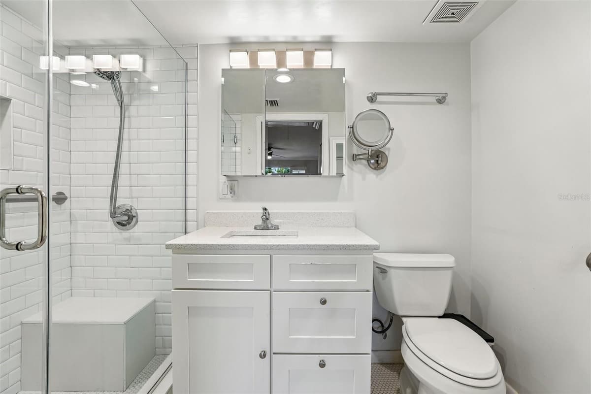 460 OAK HAVEN DRIVE — photo 23 of 39
