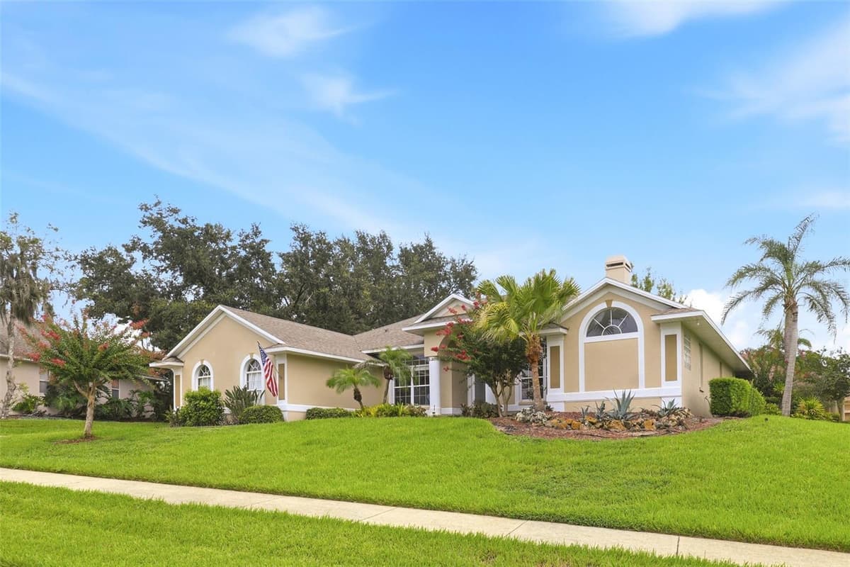11310 SUSANS POINT DRIVE — photo 4 of 45