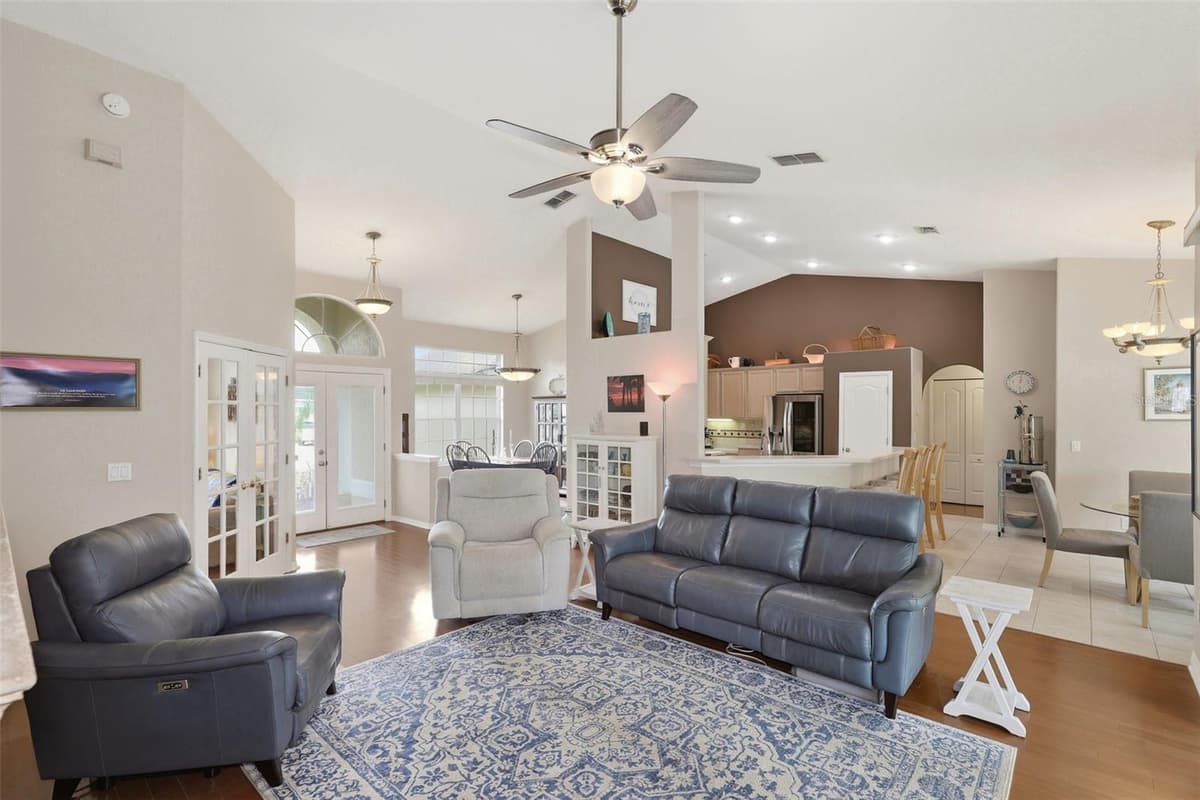 11310 SUSANS POINT DRIVE — photo 10 of 45