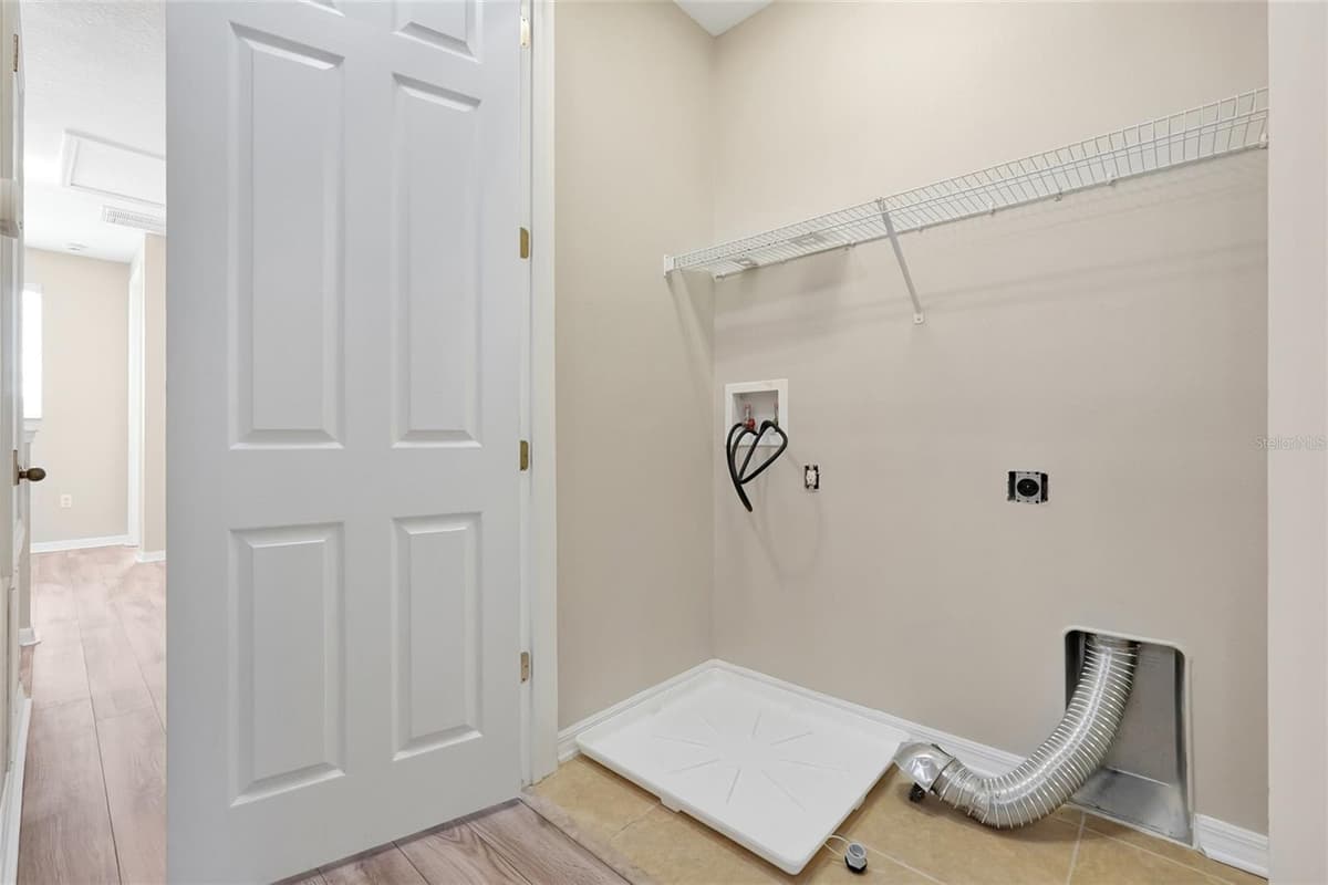 342 REED GRASS DRIVE — photo 28 of 50