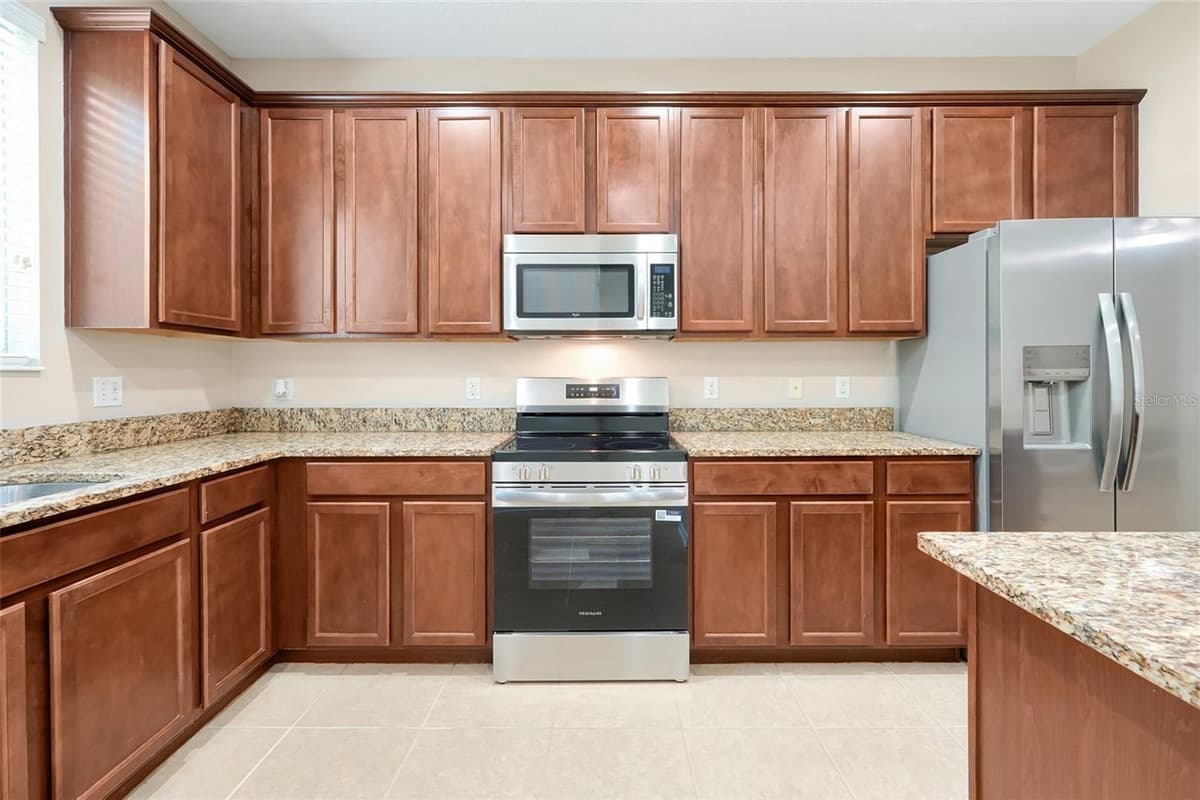 342 REED GRASS DRIVE — photo 11 of 50