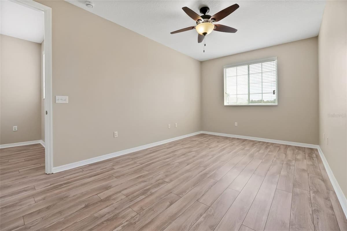 342 REED GRASS DRIVE — photo 18 of 50