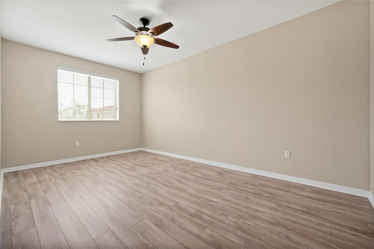 342 REED GRASS DRIVE — photo 17 of 50