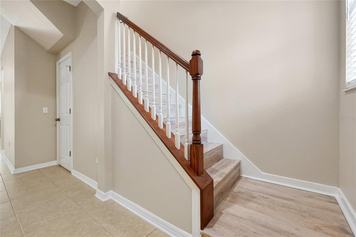 342 REED GRASS DRIVE — photo 15 of 50