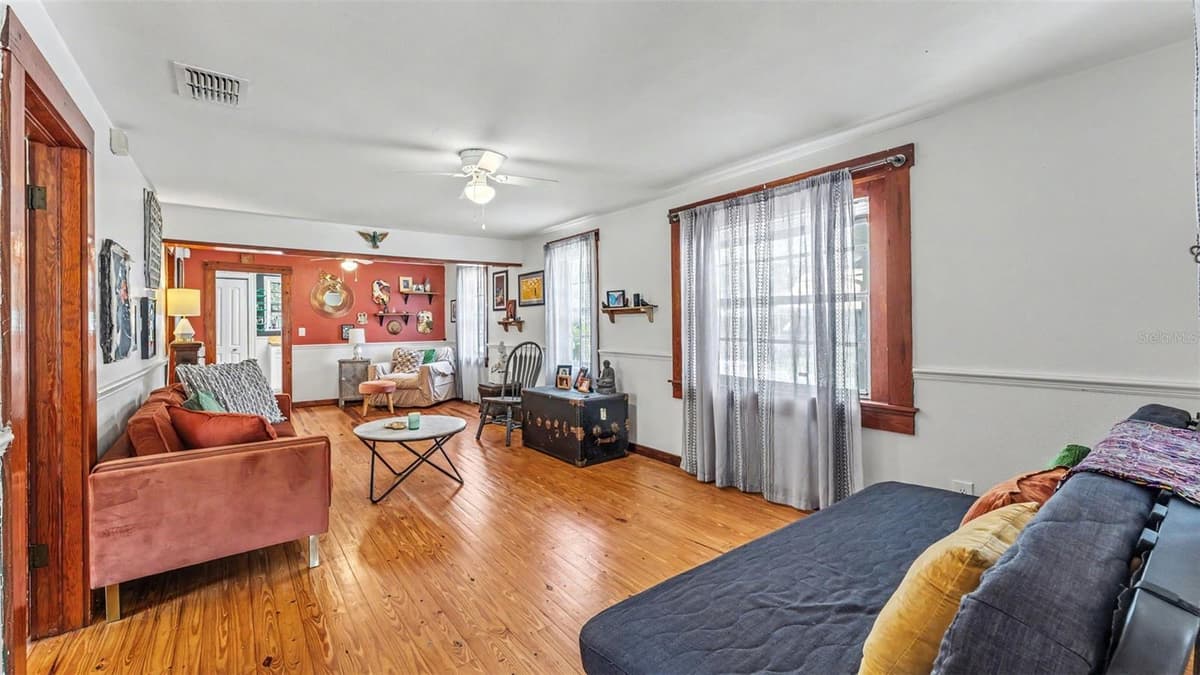 1004 EVERS STREET — photo 2 of 45