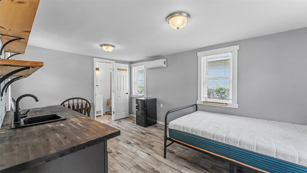 1004 EVERS STREET — photo 23 of 45