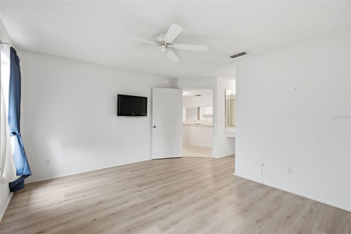 3960 SAILMAKER LANE — photo 15 of 42