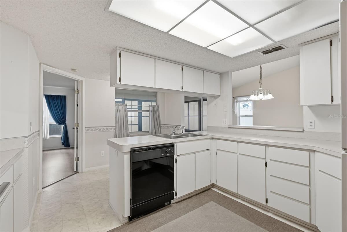 3960 SAILMAKER LANE — photo 10 of 42