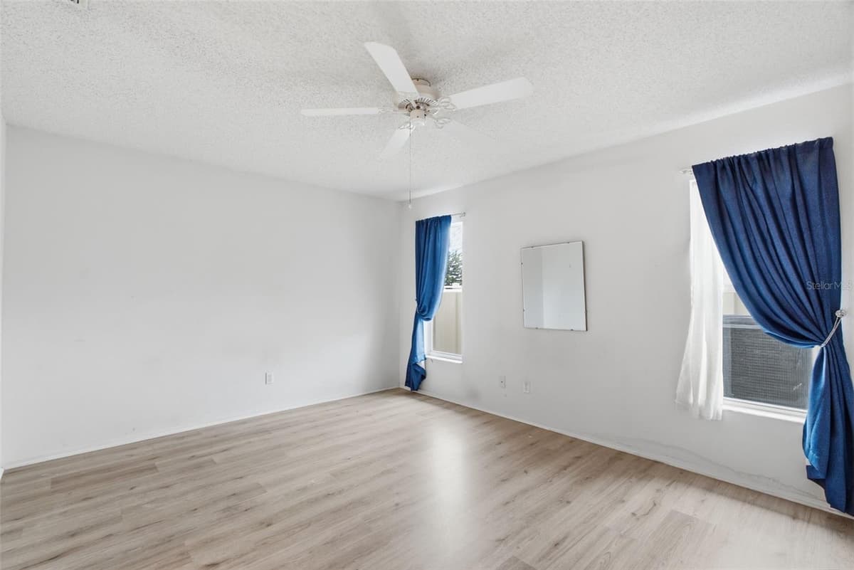 3960 SAILMAKER LANE — photo 13 of 42