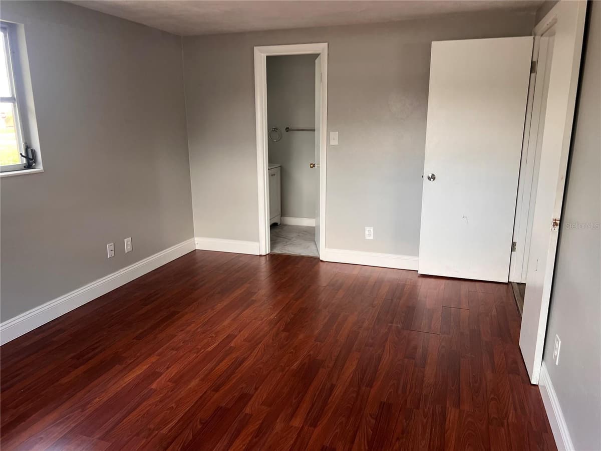 6111 ROLLINS STREET — photo 11 of 16