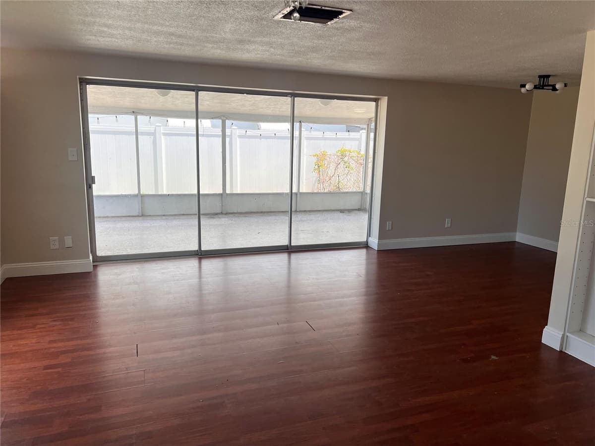 6111 ROLLINS STREET — photo 5 of 16