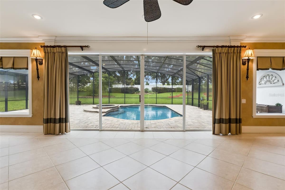 15000 THOROUGHBRED LN — photo 28 of 92