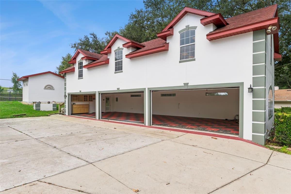 15000 THOROUGHBRED LN — photo 60 of 92