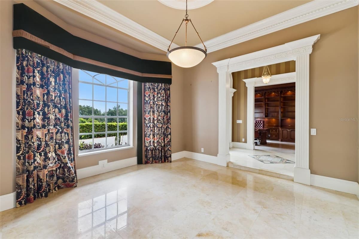 15000 THOROUGHBRED LN — photo 10 of 92