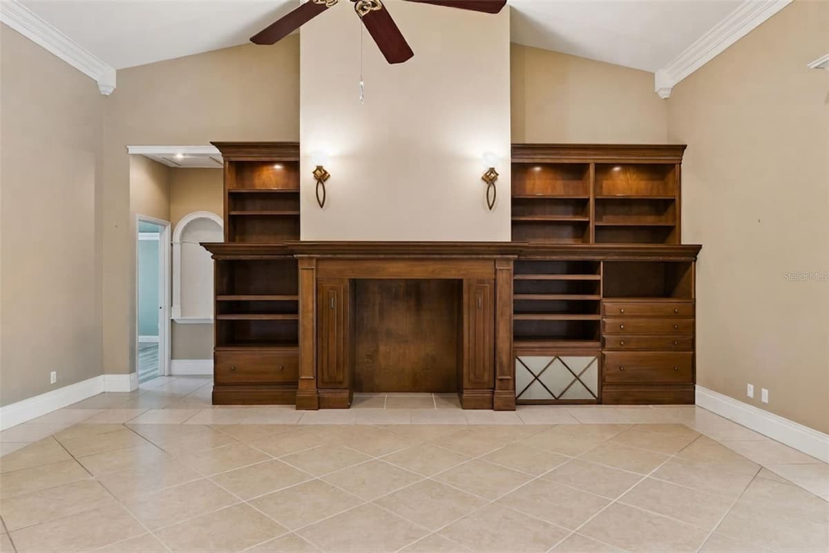 15000 THOROUGHBRED LN — photo 11 of 92