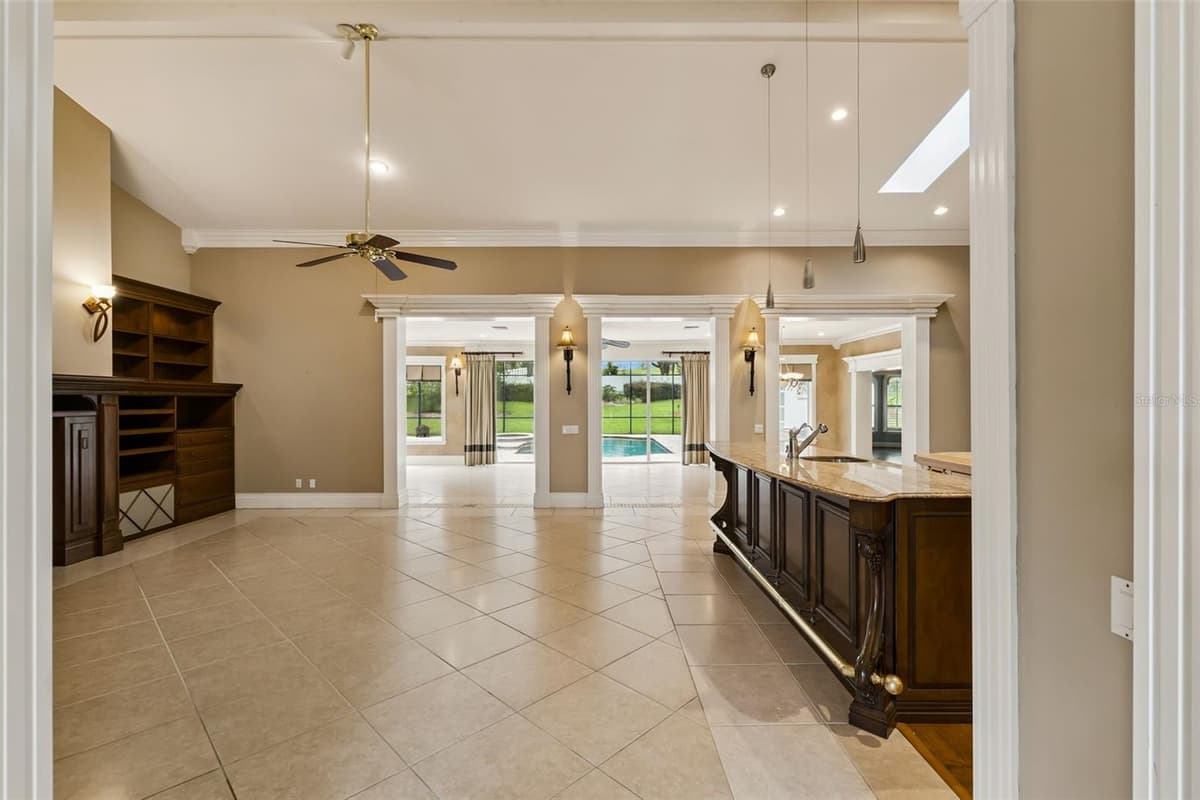 15000 THOROUGHBRED LN — photo 14 of 92