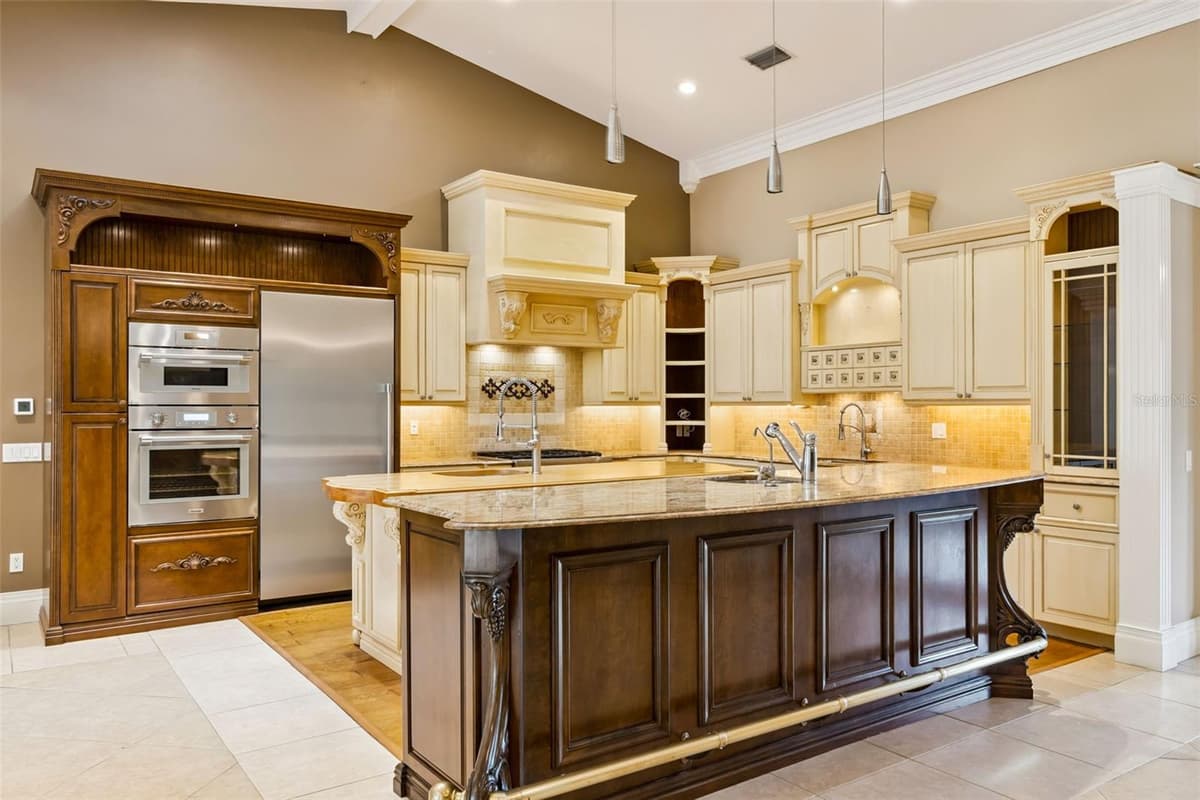 15000 THOROUGHBRED LN — photo 18 of 92