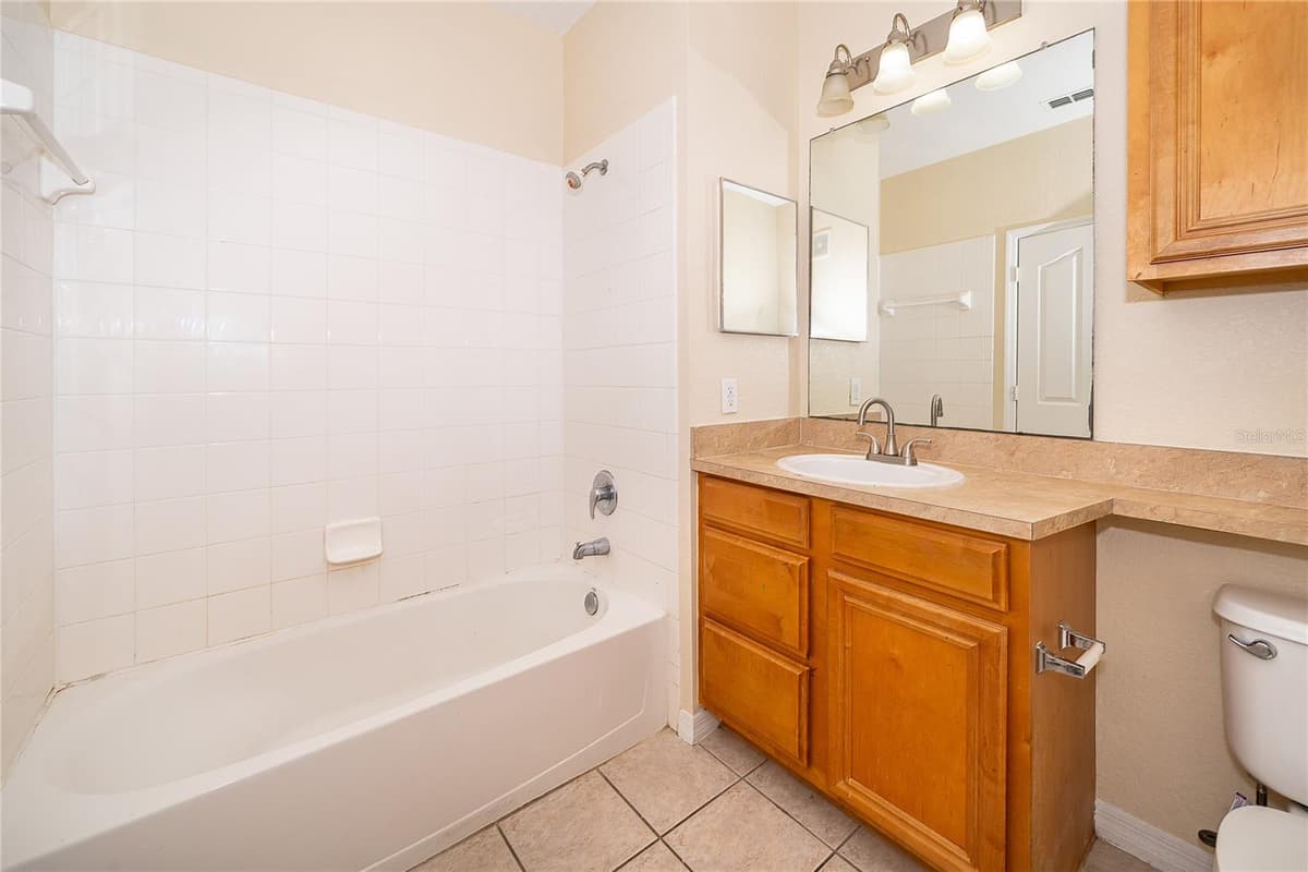 6141 METROWEST BOULEVARD — photo 18 of 20