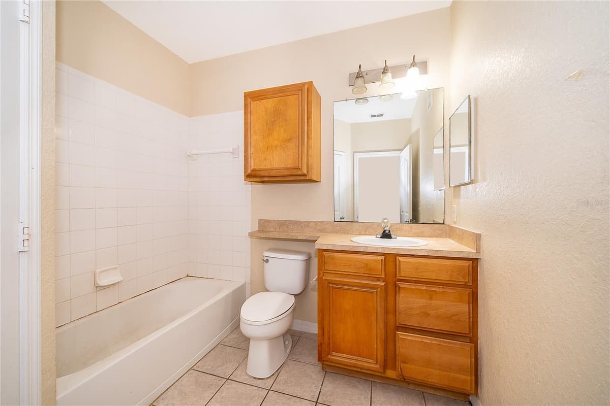 6141 METROWEST BOULEVARD — photo 13 of 20