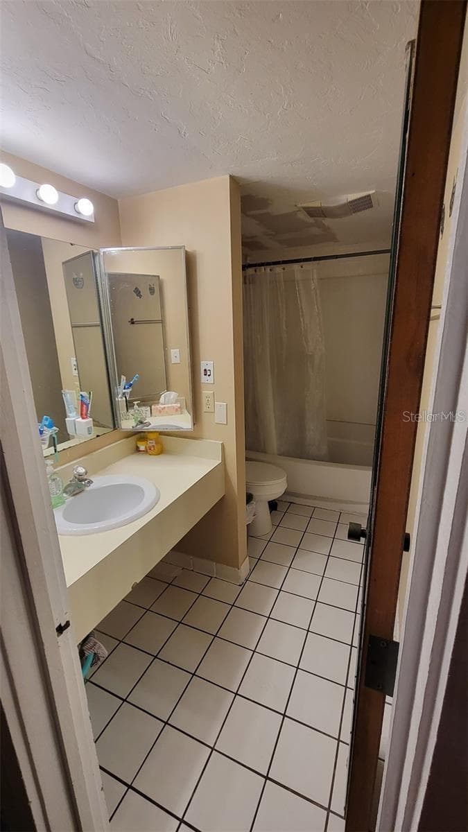 193 PALM VIEW COURT — photo 8 of 9