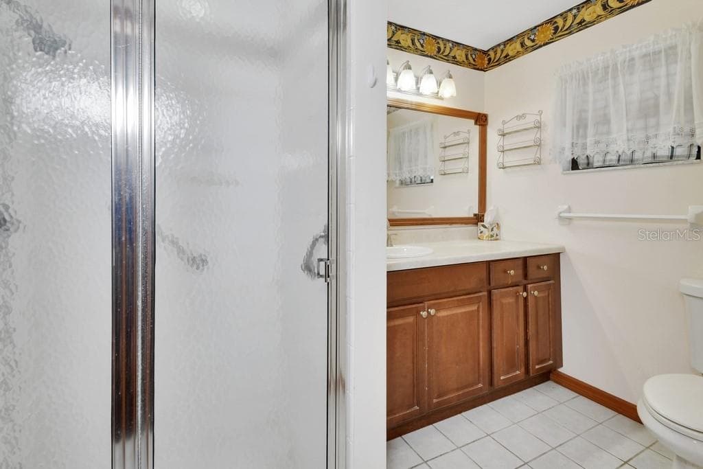 750 OAK TERRACE — photo 18 of 35