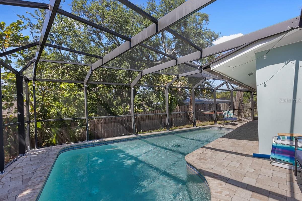 4055 BAY OAKS CIRCLE — photo 33 of 51