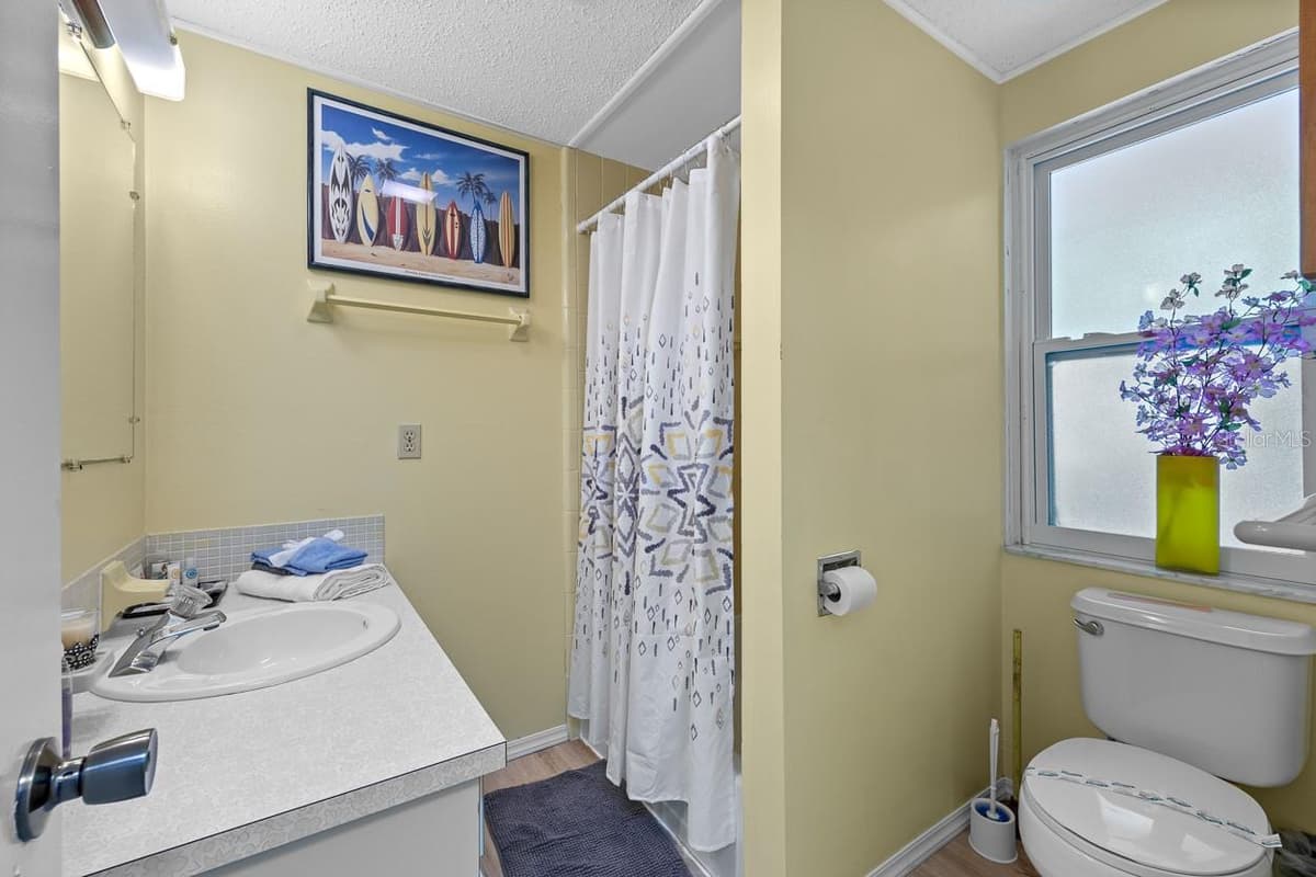 4055 BAY OAKS CIRCLE — photo 19 of 51