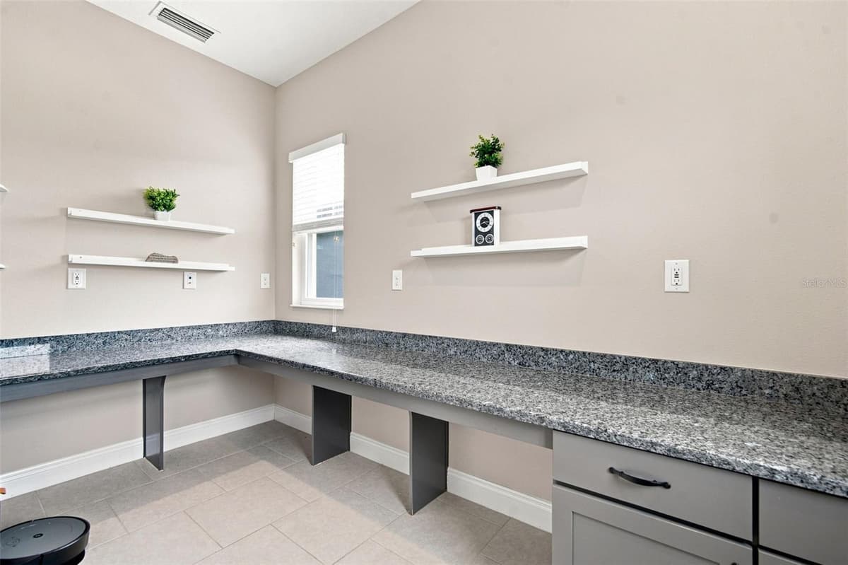 5306 SILVER SUN DRIVE — photo 26 of 100
