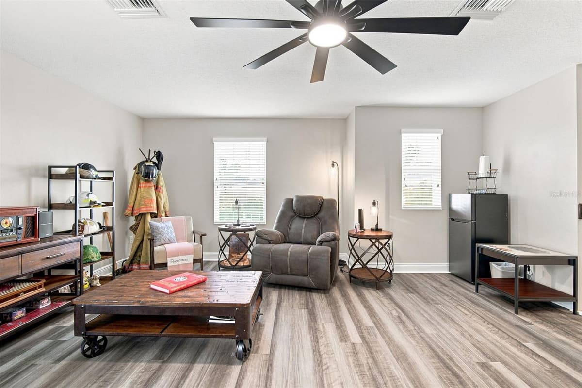 5306 SILVER SUN DRIVE — photo 44 of 100