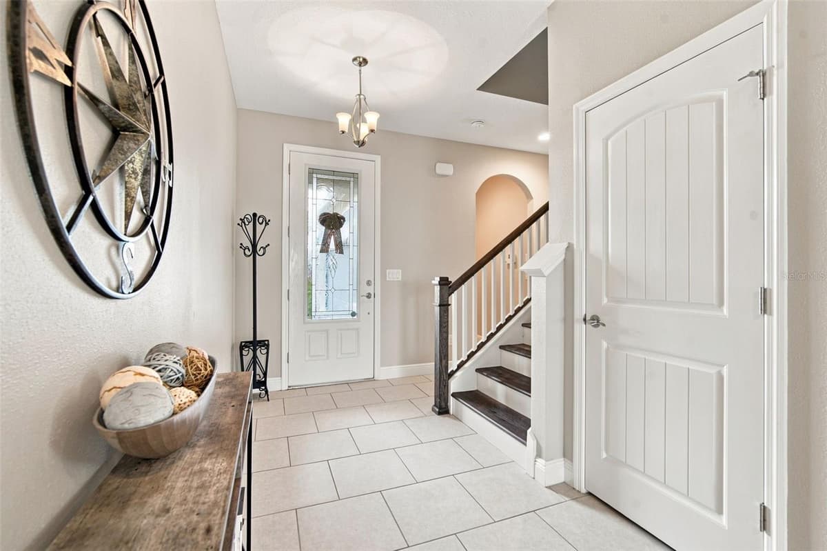 5306 SILVER SUN DRIVE — photo 8 of 100