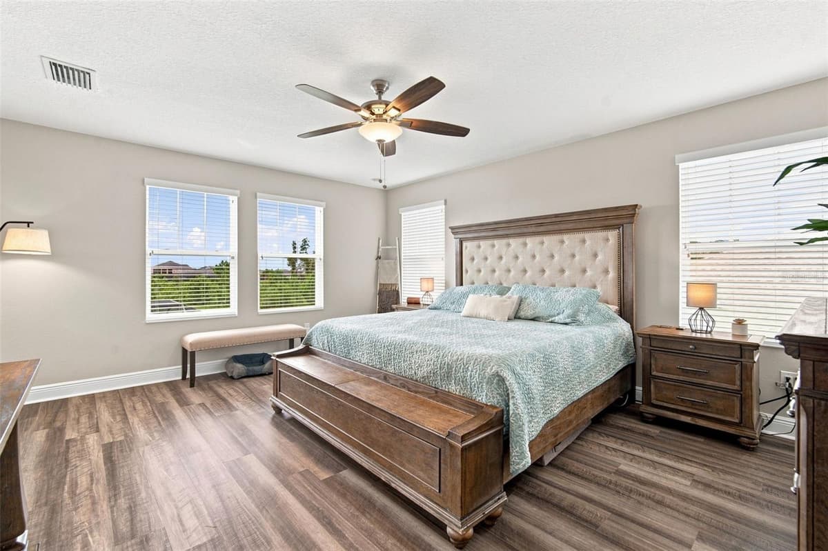 5306 SILVER SUN DRIVE — photo 47 of 100
