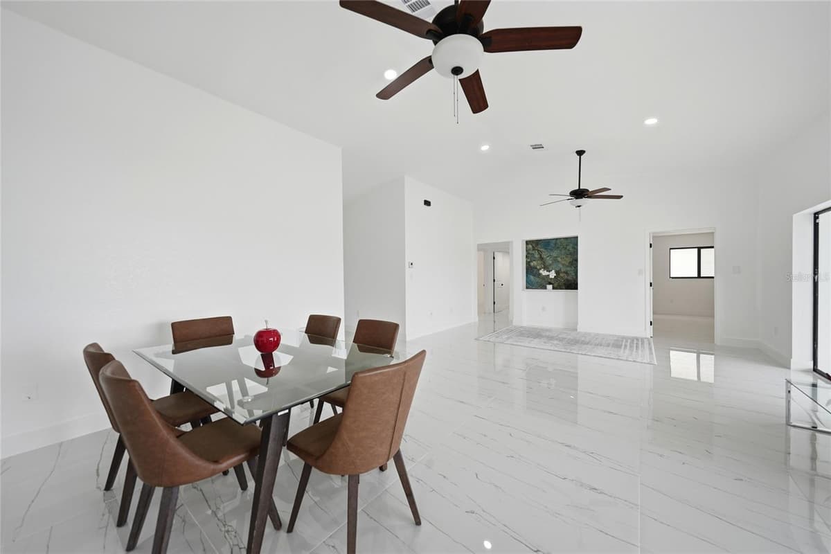 2705 MAURITANIA ROAD — photo 10 of 39