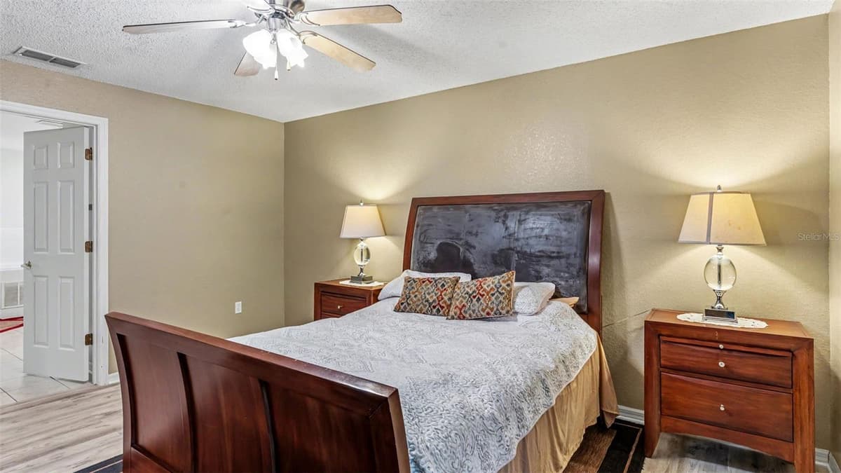3549 MANOR LOOP — photo 14 of 36