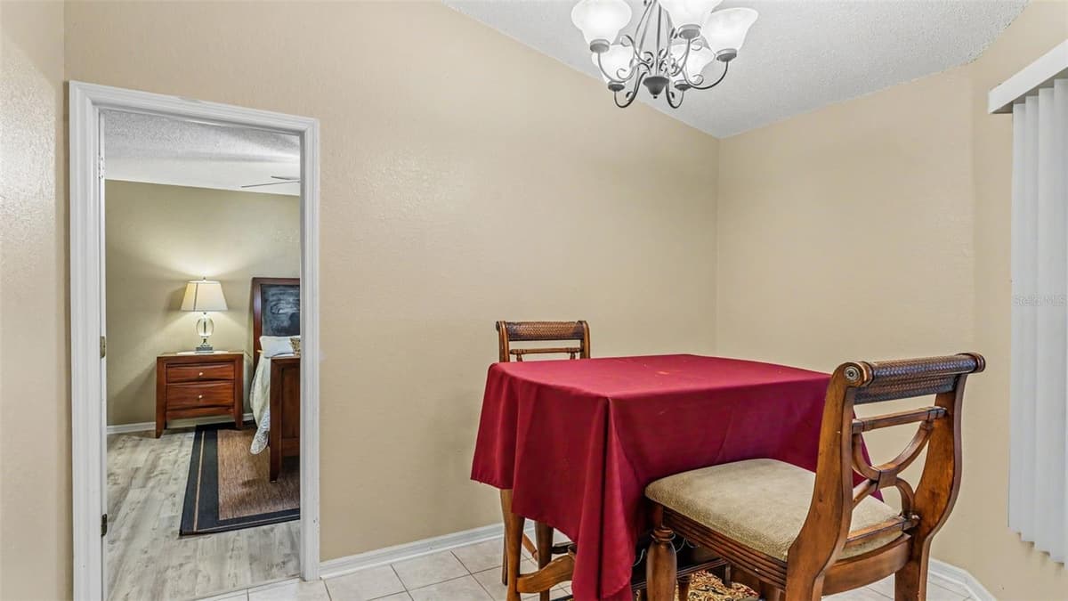 3549 MANOR LOOP — photo 10 of 36