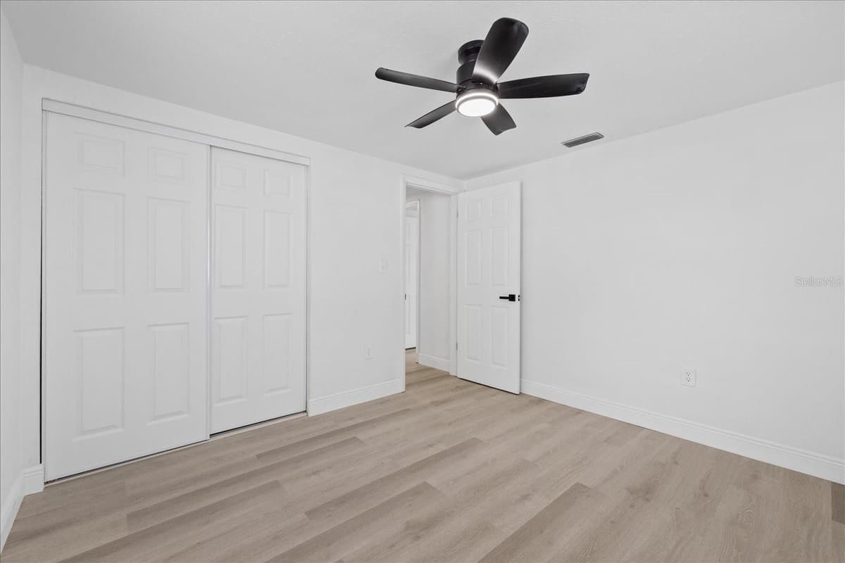 9240 STERLING LANE — photo 31 of 39
