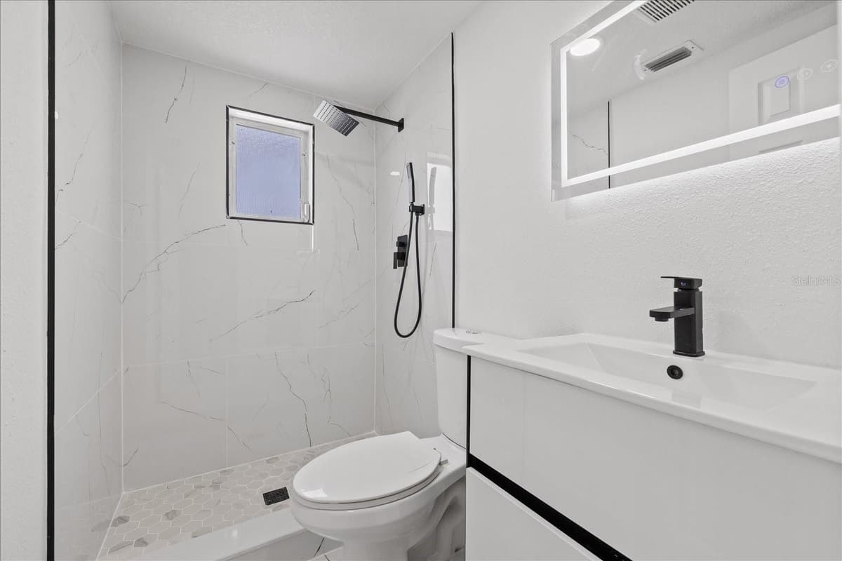 9240 STERLING LANE — photo 24 of 39