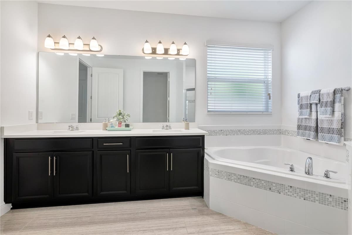 14172 DOVE HOLLOW DRIVE — photo 35 of 65
