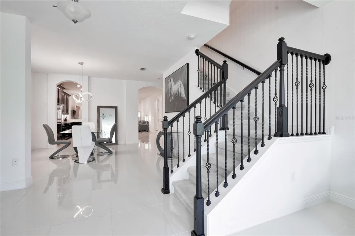 14172 DOVE HOLLOW DRIVE — photo 9 of 65